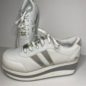 Vintage 90s y2k Skechers White Faux Vegan Leather Chunky Platform Sneakers 7